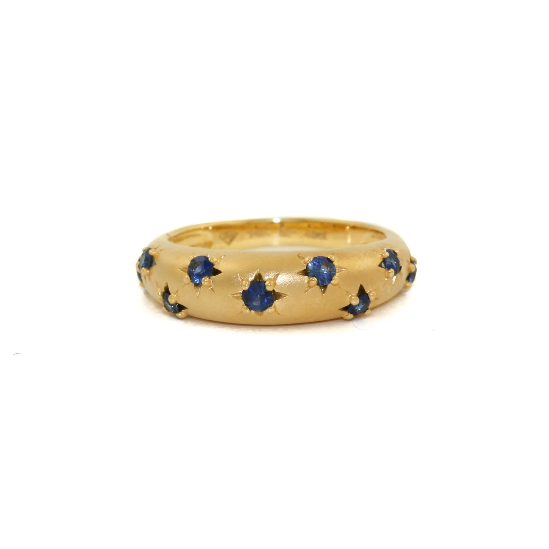 14k Matte Gold x 5mm Blue Sapphire Star Bombe Band