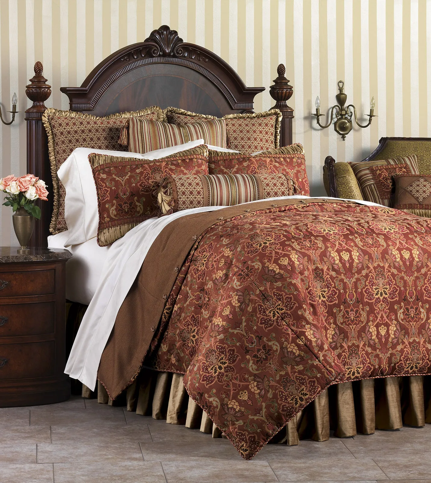 Aristocrat Duvet Cover (Super Queen 96x98)