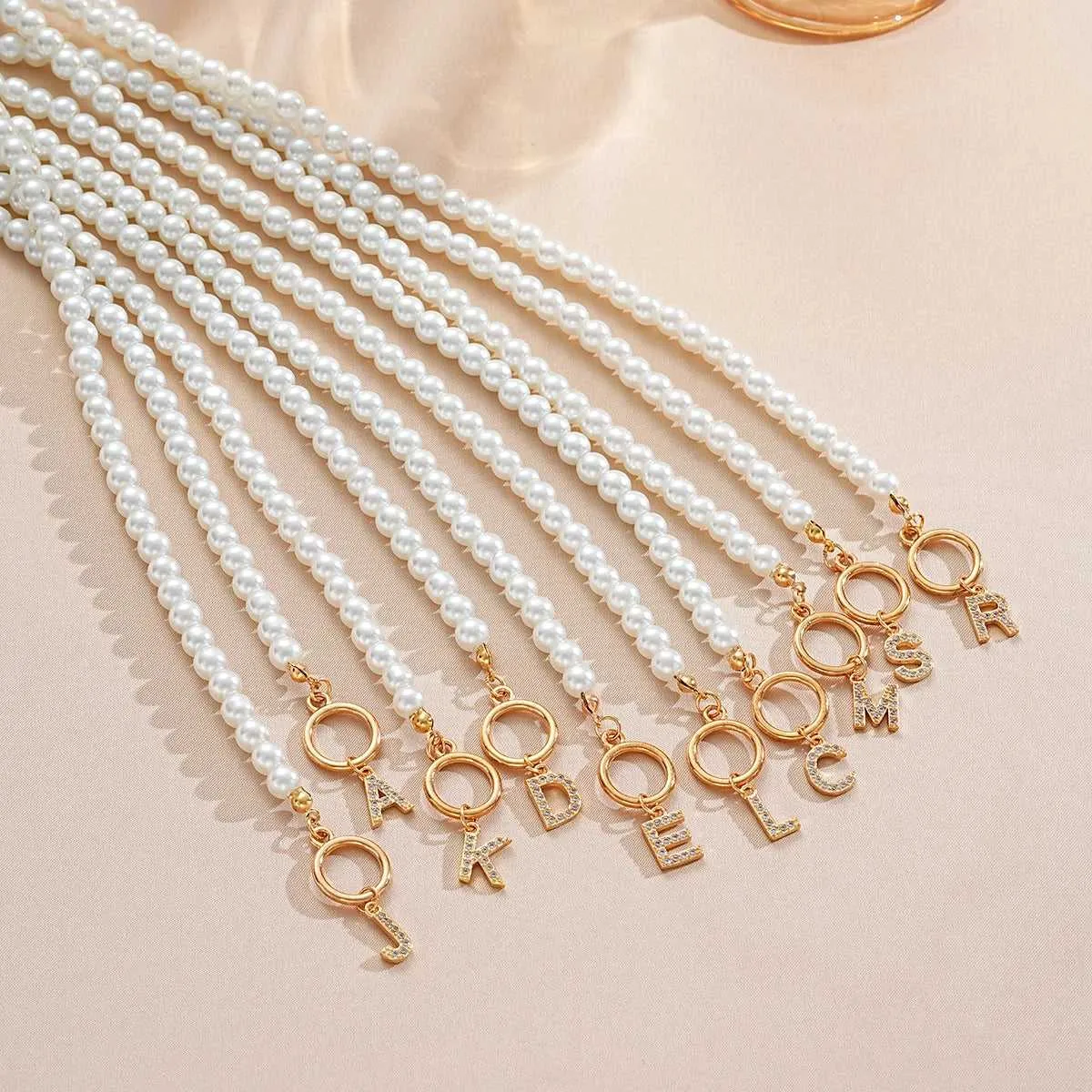 Fashion A- Z Letters Necklaces for Women Gold Color Initial Pendant Pearl Chain English Letter Neckalces Jewelry Alphabet Gifts