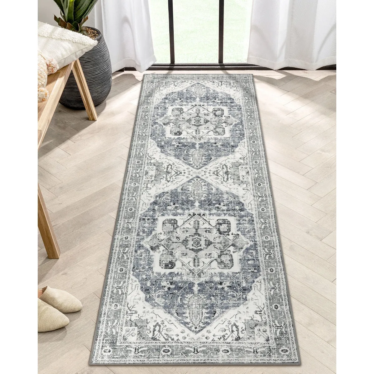 Harriet Traditional Medallion Distressed Grey Area Rug