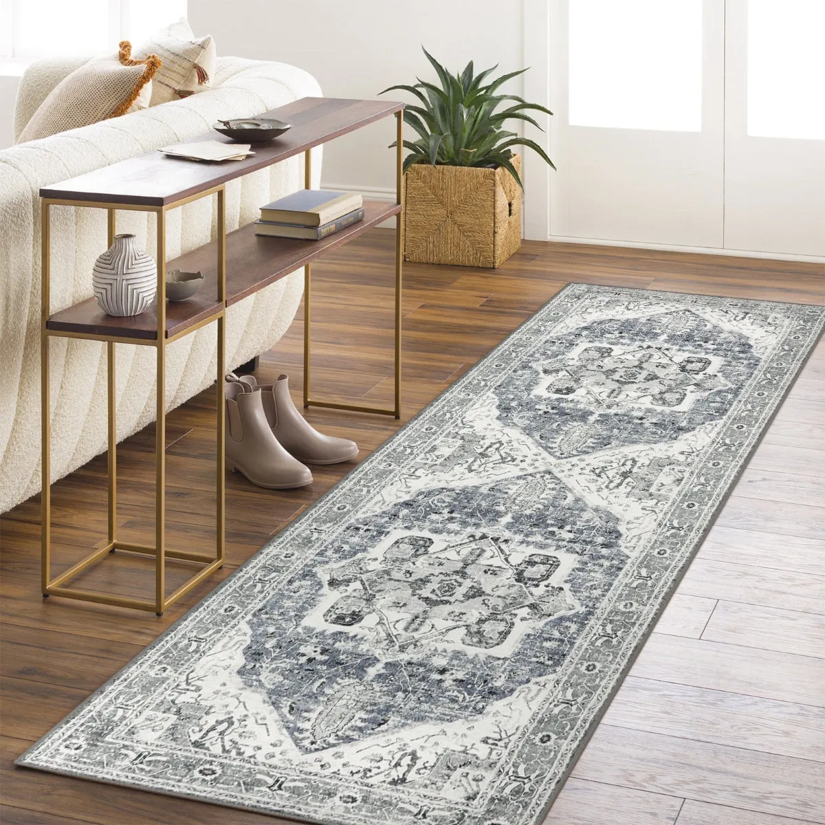 Harriet Traditional Medallion Distressed Grey Area Rug