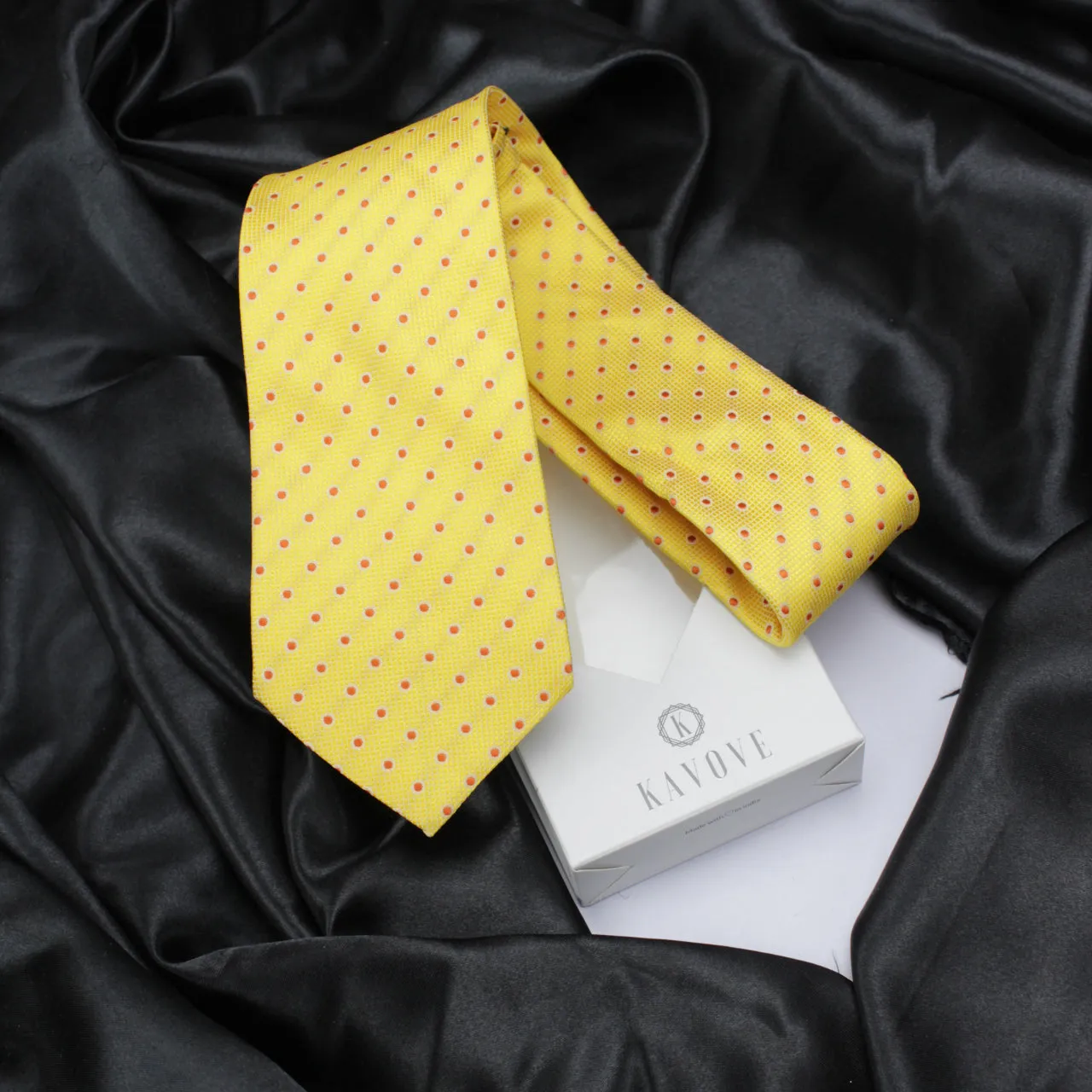 Kovove Refreshing Yellow Polka Dot Neck Tie For Men