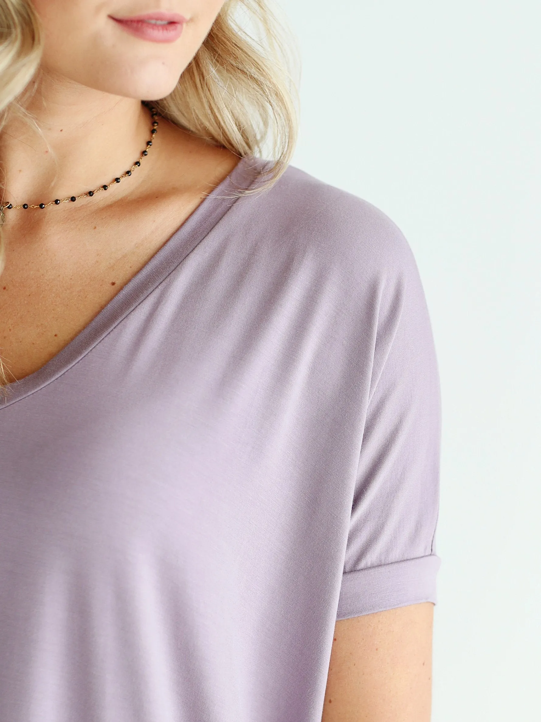 Light Purple V-Neck Short Sleeve Top