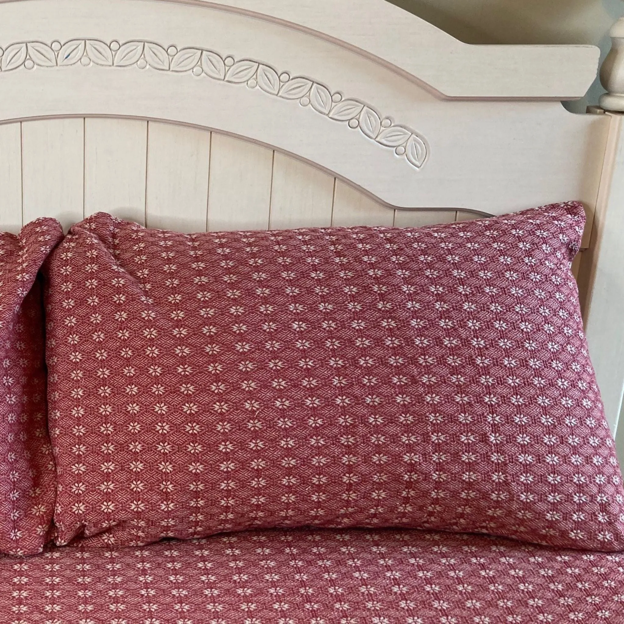 Packsville Rose Cranberry and Linen Woven Standard Sham 20x30"