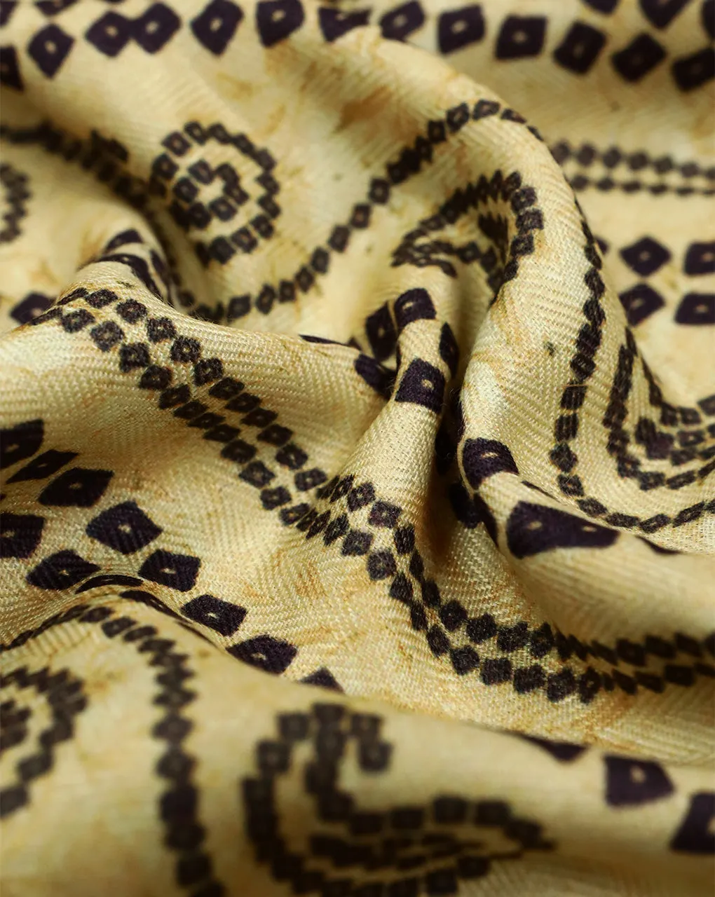 PAISLEY DESIGN PRINTED POLYESTER SPUN FABRIC